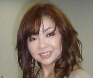 ハイヒール 桃子